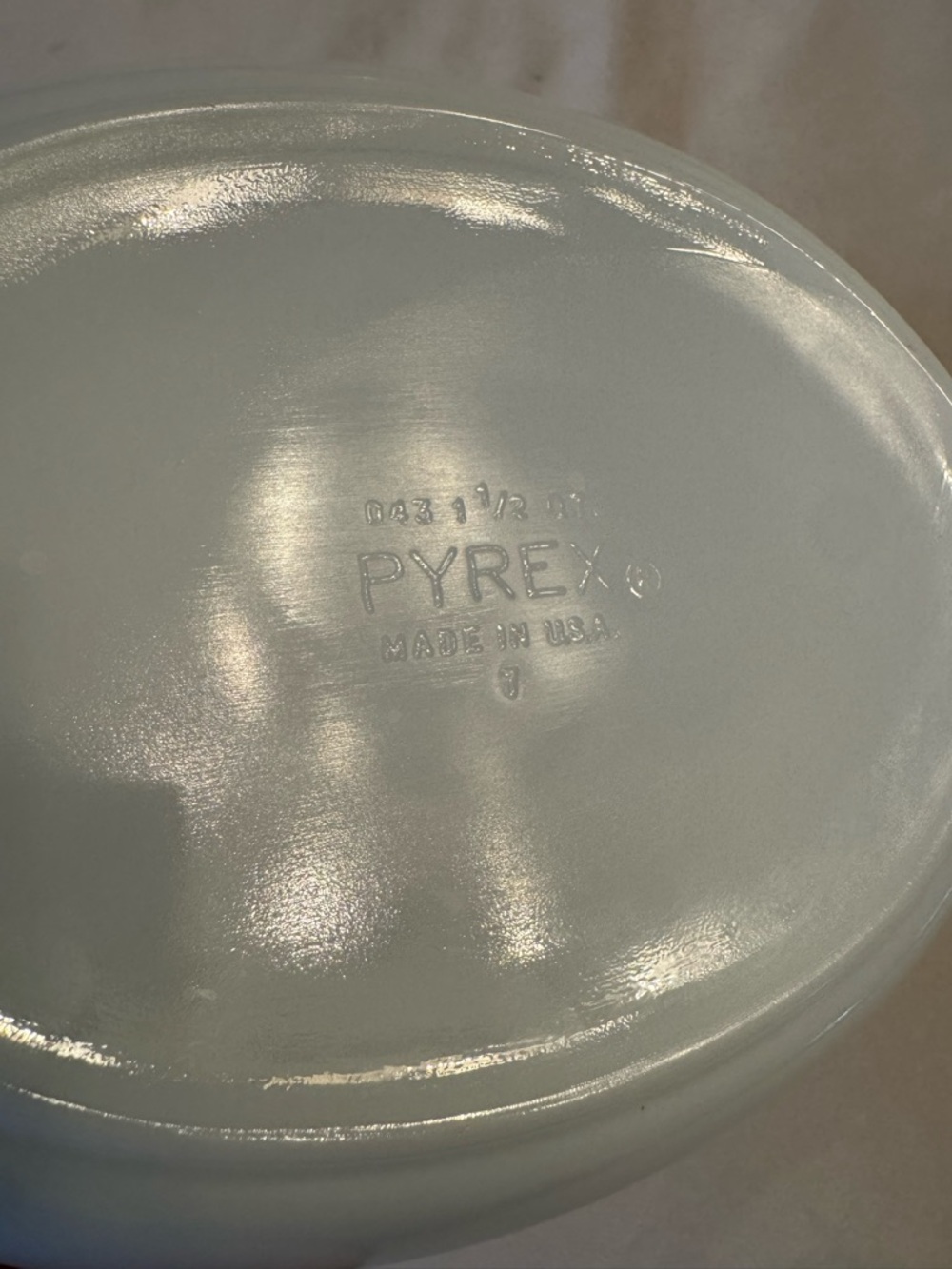 Vintage Pyrex Casserole Dish -Green Honeysuckle - 1 1/2 Quart - Picture 9 of 9